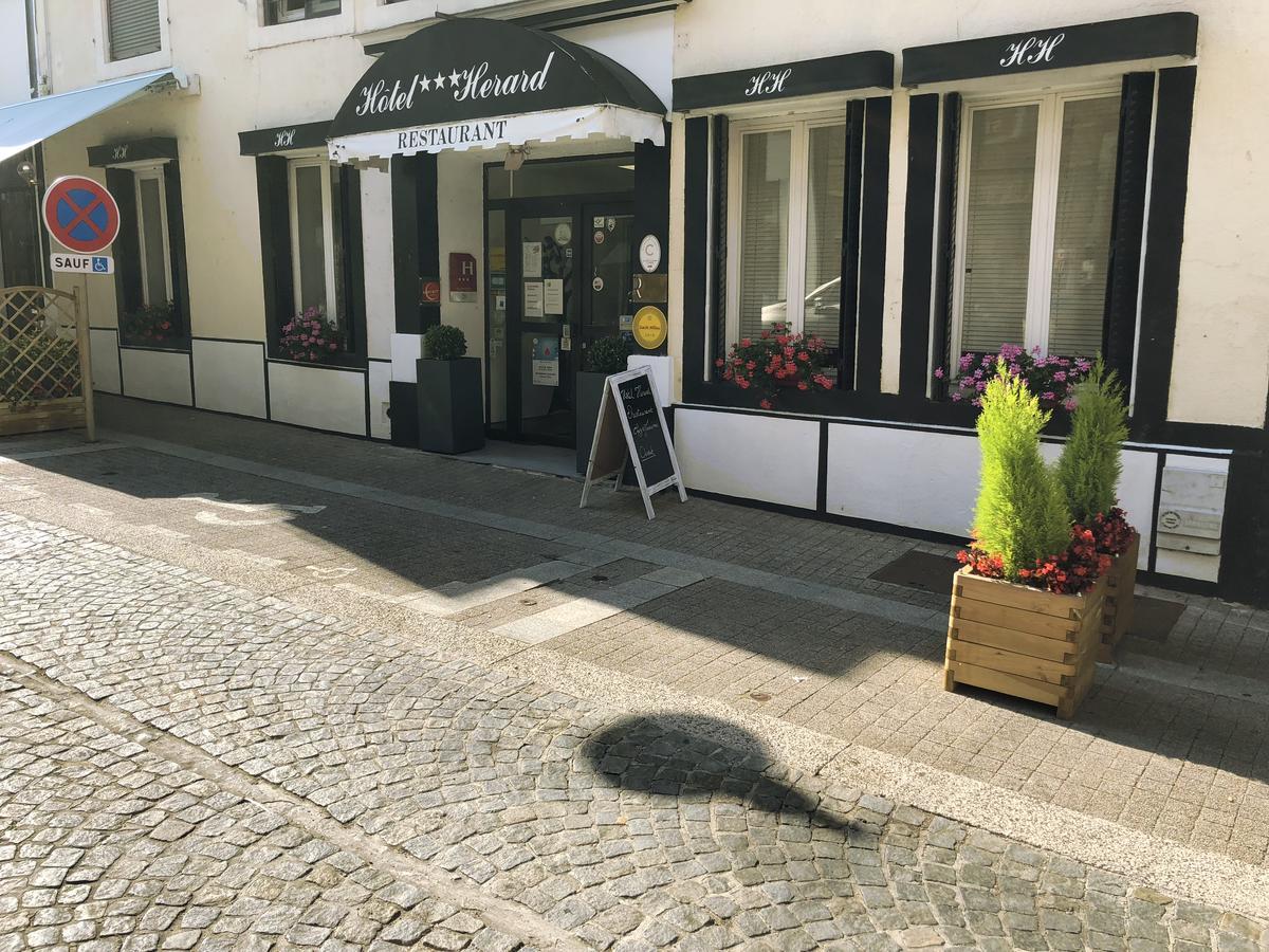 Hotel Restaurant Herard Bourbonne-les-Bains Exterior foto